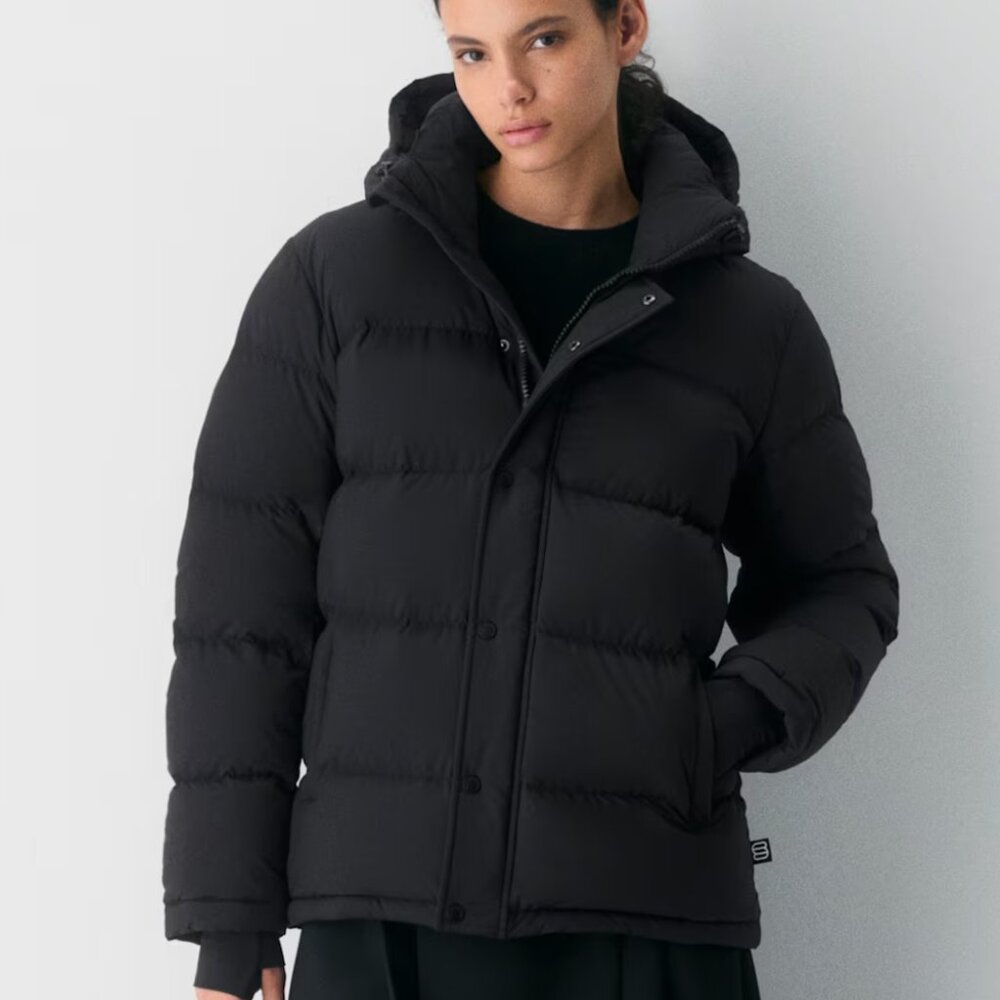 Aritzia Super Puff cliMATTE